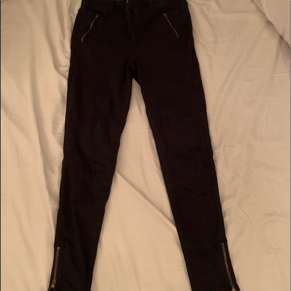 Super stretch black American eagle jeans.
